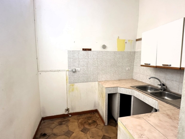 palazzetto indipendente con terrazzo in vendita ad avola siracusa sicilia