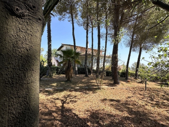 villa vista panoramica in vendita zona cugni noto siracusa con terreno