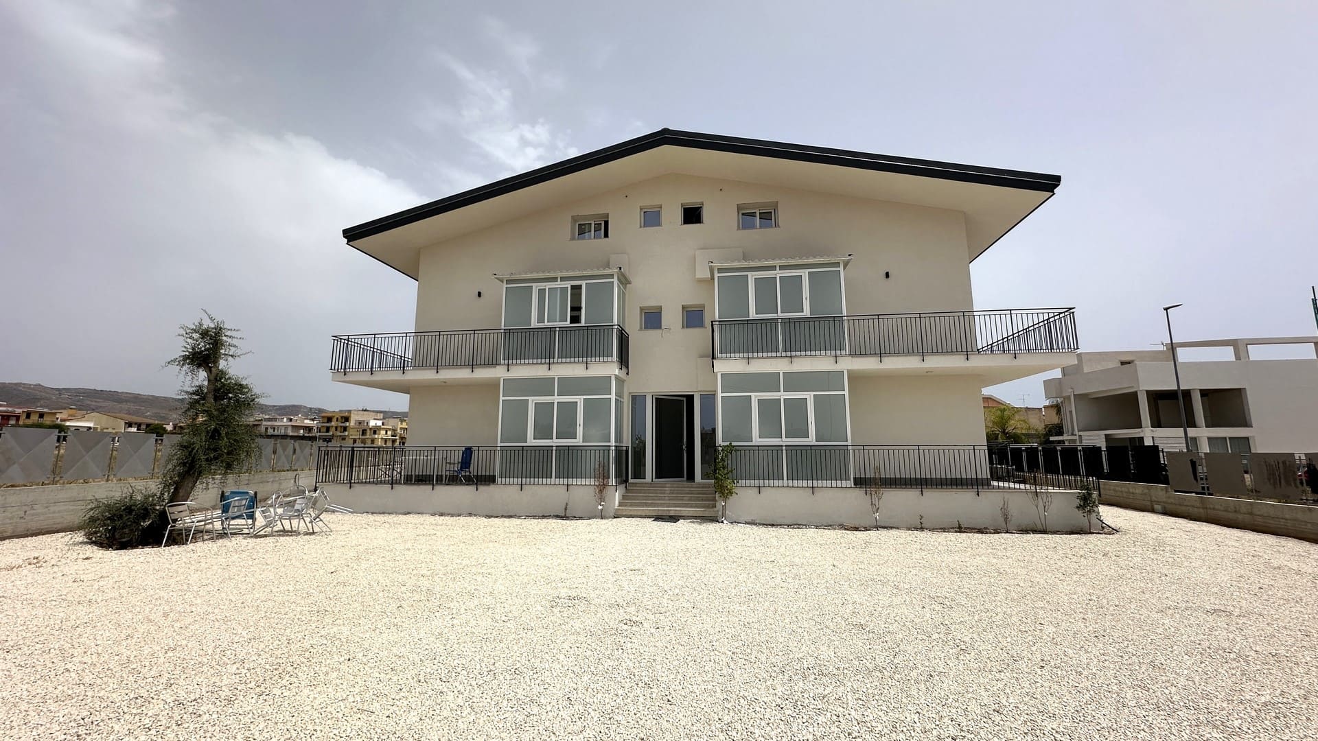 appartamento con giardino vicino al mare vendita avola siracusa